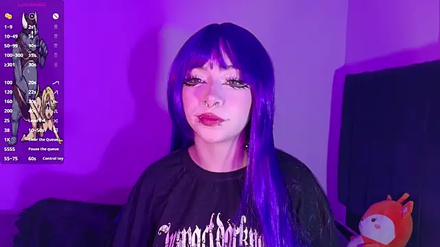 Snapshot of purplelilith3 chatting on June 23, 2:31 am purplelilith3 online show from June 23, 2:31 am