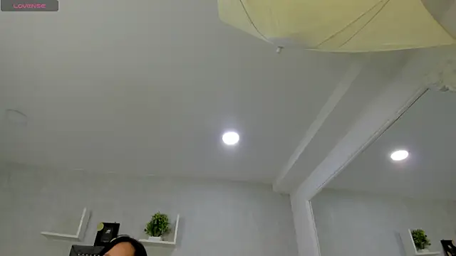 EmiliaRose  online show from November 8, 9:02 pm