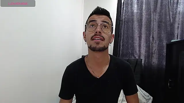 Demian val online show from March 3, 12:58 pm