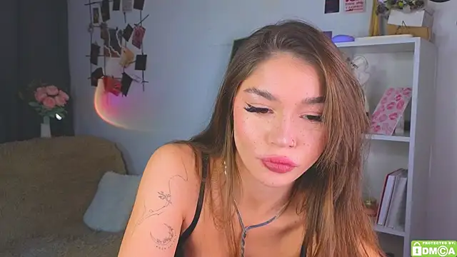 Caroline  Brown online show from October 3, 4:31 am