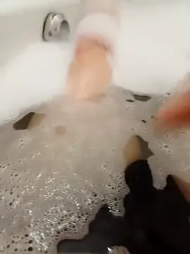 flo000031 online show from March 27, 2:06 pm