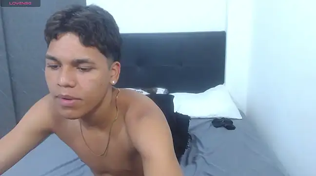 David Gil19 online show from February 26, 9:10 am