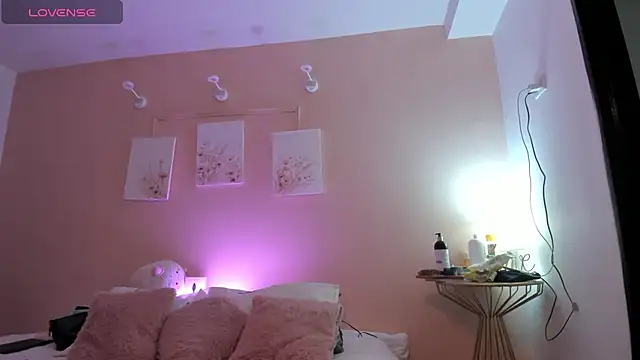 Snapshot of PamelaBliss chatting on March 7, 10:10 pm PamelaBliss online show from March 7, 10:10 pm