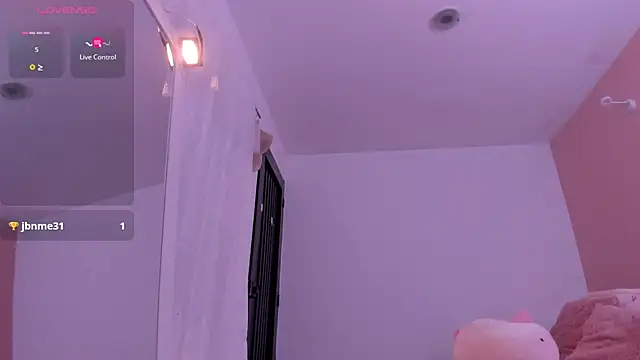 Snapshot of PamelaBliss chatting on March 21, 7:44 am PamelaBliss online show from March 21, 7:44 am