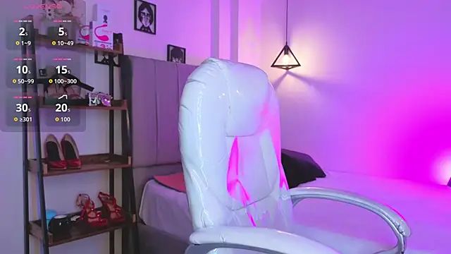 Snapshot of Miller_Vanessa_ chatting on October 7, 8:39 pm Miller Vanessa online show from October 7, 8:39 pm