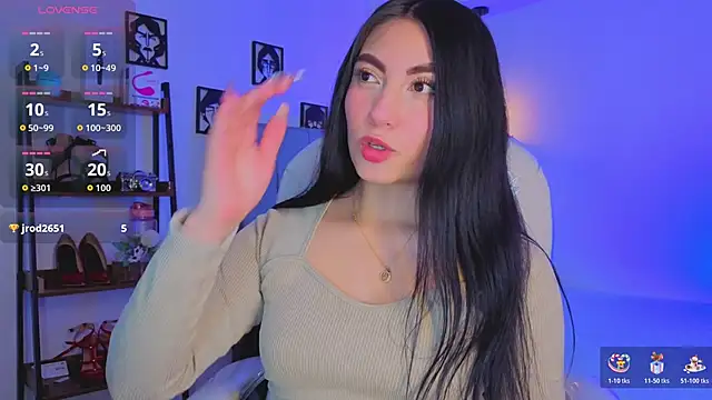 Snapshot of Miller_Vanessa_ chatting on November 17, 8:25 pm Miller Vanessa online show from November 17, 8:25 pm