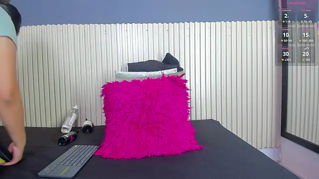 Aida-nicolle online show from October 28, 10:08 am