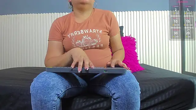 Aida-nicolle online show from October 30, 9:55 am