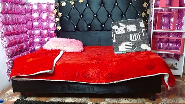 Snapshot of poisondost_hot chatting on February 16, 8:11 pm poisondost hot online show from February 16, 8:11 pm