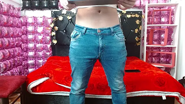 Snapshot of poisondost_hot chatting on March 3, 4:35 pm poisondost hot online show from March 3, 4:35 pm