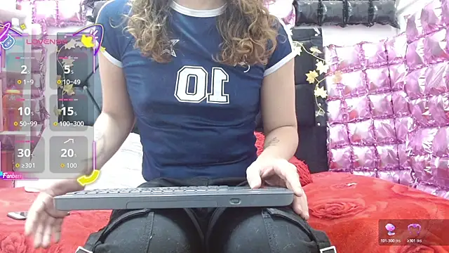 Snapshot of poisondost_hot chatting on November 28, 3:14 pm poisondost hot online show from November 28, 3:14 pm