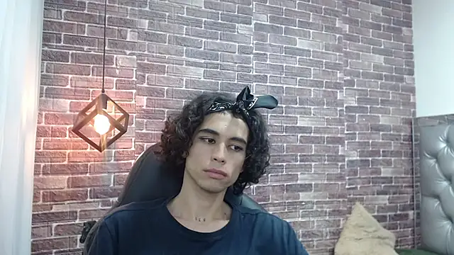 andrea ocasio online show from February 17, 8:15 pm