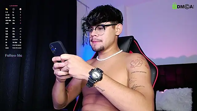 isaac-saenz online show from September 23, 11:19 pm