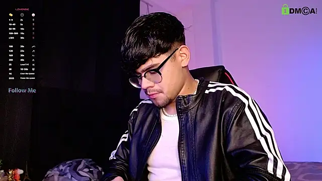 isaac-saenz online show from November 7, 10:32 pm