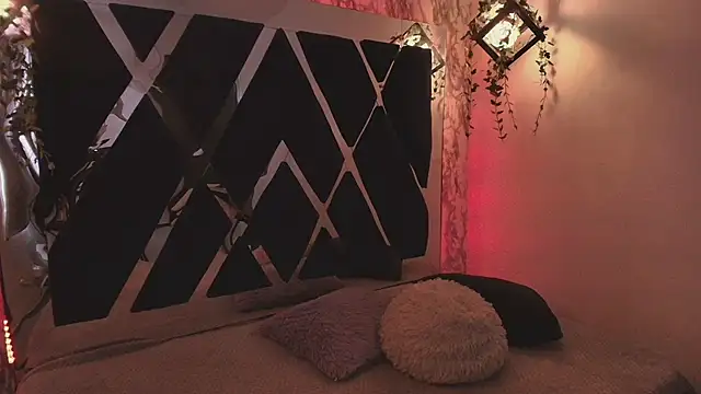 Snapshot of charlotte_bluee chatting on September 30, 6:46 pm charlotte bluee online show from September 30, 6:46 pm
