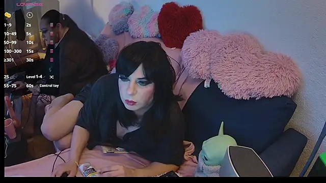 MissNadiaX06 online show from March 18, 6:48 pm