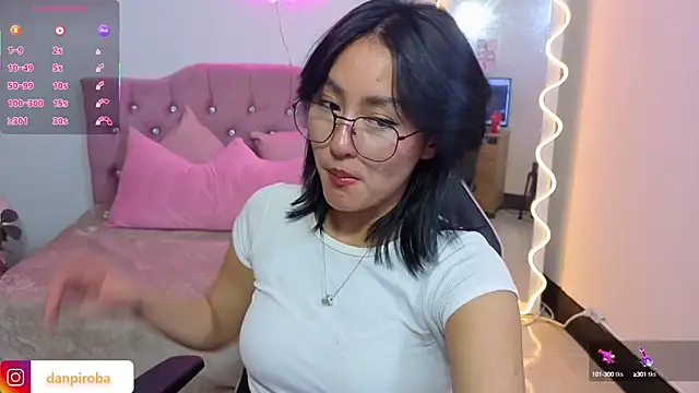 LUDO KITTY TAY online show from October 11, 3:28 am