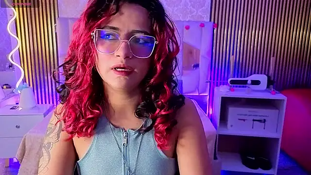 kristen tay online show from March 25, 3:23 am