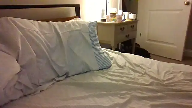 danyh2023 online show from April 22, 1:52 am