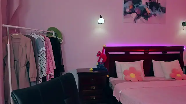 Snapshot of GabriellaMays chatting on February 20, 5:33 am GabriellaMays online show from February 20, 5:33 am