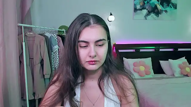 Snapshot of GabriellaMays chatting on March 2, 5:23 am GabriellaMays online show from March 2, 5:23 am