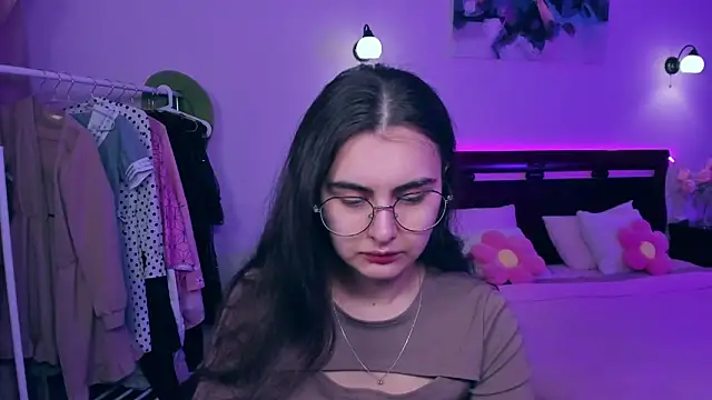 Snapshot of GabriellaMays chatting on March 4, 5:11 am GabriellaMays online show from March 4, 5:11 am