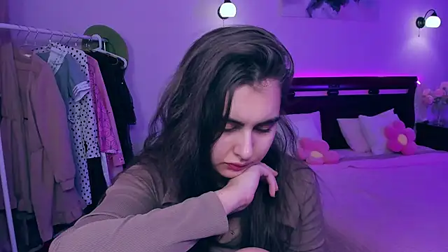 Snapshot of GabriellaMays chatting on March 4, 8:13 am GabriellaMays online show from March 4, 8:13 am