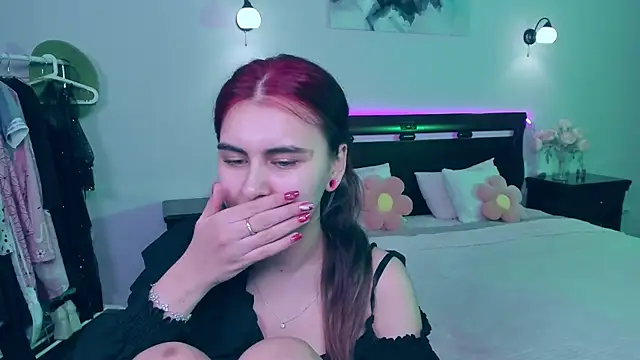 Snapshot of GabriellaMays chatting on March 12, 8:19 am GabriellaMays online show from March 12, 8:19 am