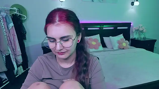 Snapshot of GabriellaMays chatting on March 14, 8:10 am GabriellaMays online show from March 14, 8:10 am