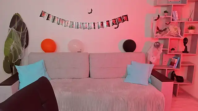 Snapshot of GabriellaMays chatting on October 22, 5:08 am GabriellaMays online show from October 22, 5:08 am