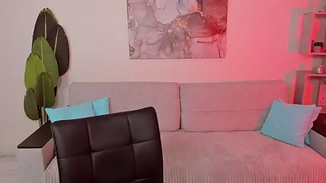 Snapshot of GabriellaMays chatting on November 16, 5:13 am GabriellaMays online show from November 16, 5:13 am