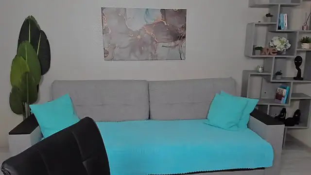 Snapshot of GabriellaMays chatting on December 4, 5:06 am GabriellaMays online show from December 4, 5:06 am