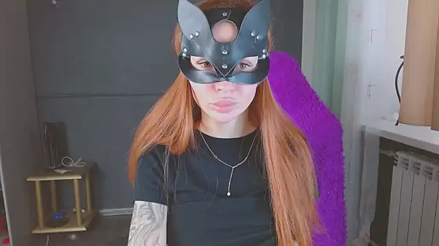 moonmaaiden online show from March 21, 9:01 am