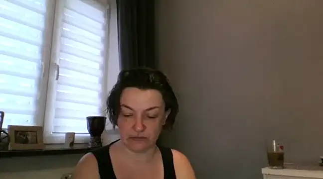 EleanoraMILF online show from February 25, 7:20 am