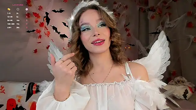 Snapshot of TaiteBayles chatting on October 31, 1:28 am TaiteBayles online show from October 31, 1:28 am