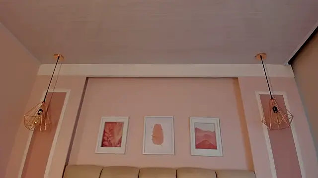 Annie rhoades online show from April 21, 12:44 pm