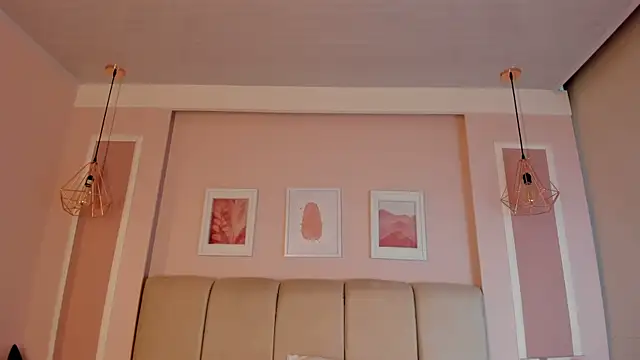 Annie rhoades online show from April 22, 12:50 pm