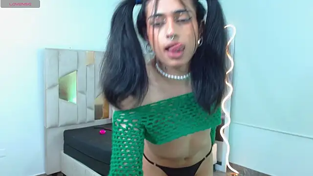 Snapshot of NATTROSE_TAY chatting on February 23, 8:22 pm NATTROSE TAY online show from February 23, 8:22 pm