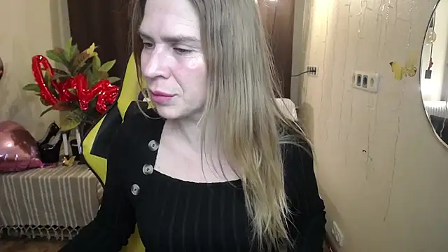 TessaDaybreak online show from February 22, 4:40 pm