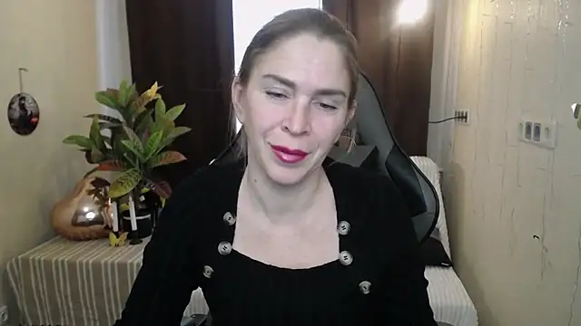 TessaDaybreak online show from February 27, 10:37 am