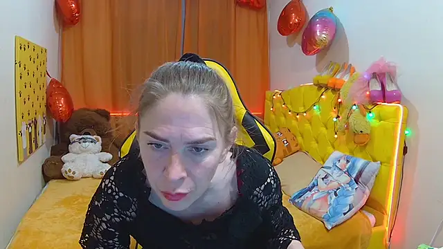 TessaDaybreak online show from March 22, 7:25 am