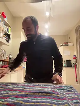 Snapshot of morfeoX chatting on February 24, 6:49 am morfeoX online show from February 24, 6:49 am