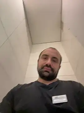 Snapshot of morfeoX chatting on February 24, 10:04 am morfeoX online show from February 24, 10:04 am