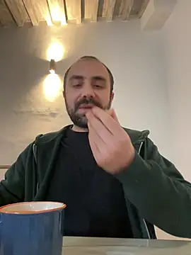 Snapshot of morfeoX chatting on February 25, 3:27 pm morfeoX online show from February 25, 3:27 pm