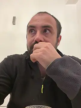 Snapshot of morfeoX chatting on February 27, 8:53 pm morfeoX online show from February 27, 8:53 pm