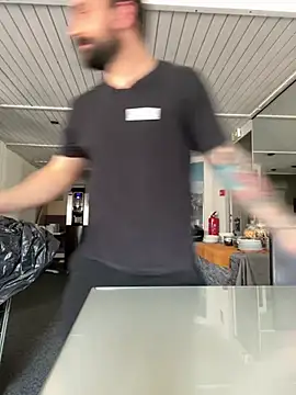 Snapshot of morfeoX chatting on March 7, 2:01 pm morfeoX online show from March 7, 2:01 pm