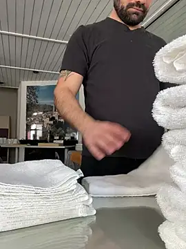 Snapshot of morfeoX chatting on March 14, 1:35 pm morfeoX online show from March 14, 1:35 pm