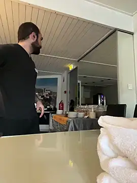 Snapshot of morfeoX chatting on March 21, 1:56 pm morfeoX online show from March 21, 1:56 pm