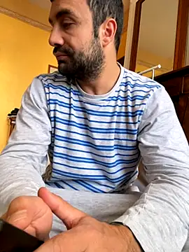 Snapshot of morfeoX chatting on October 1, 7:58 am morfeoX online show from October 1, 7:58 am