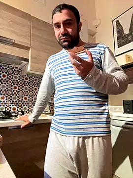 Snapshot of morfeoX chatting on October 2, 6:20 am morfeoX online show from October 2, 6:20 am